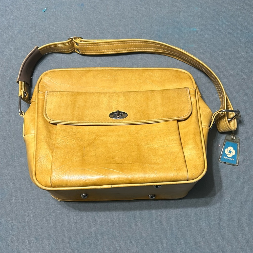 Vintage Royal Traveller Bag
